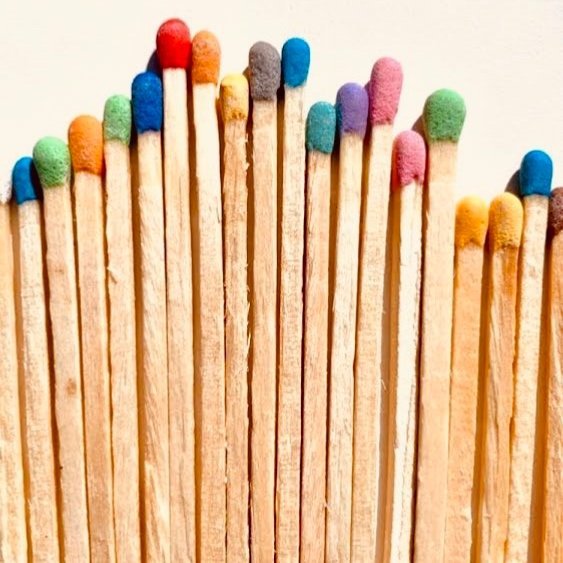BON LUX - Fancy rainbow tip matches