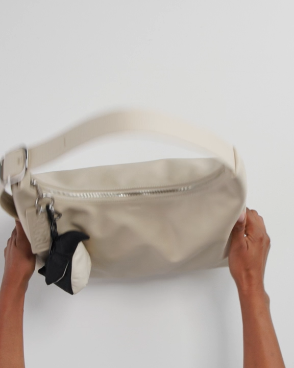 BAGGU - Penguin Charm