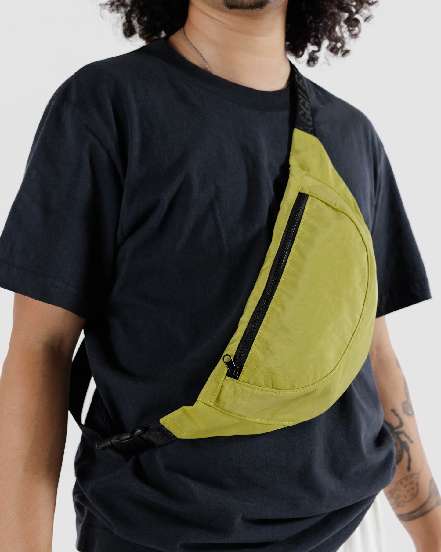 BAGGU Crescent Fanny Pack - Lemongrass