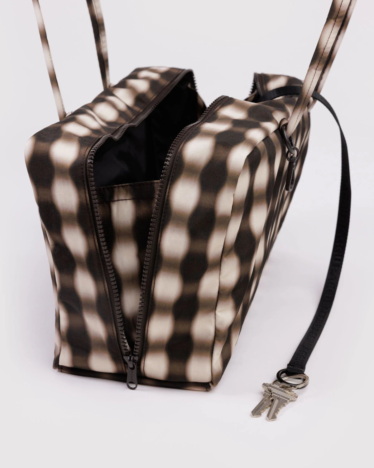 BAGGU - Medium Nylon Bowler Bag - Blurred Gingham Brown