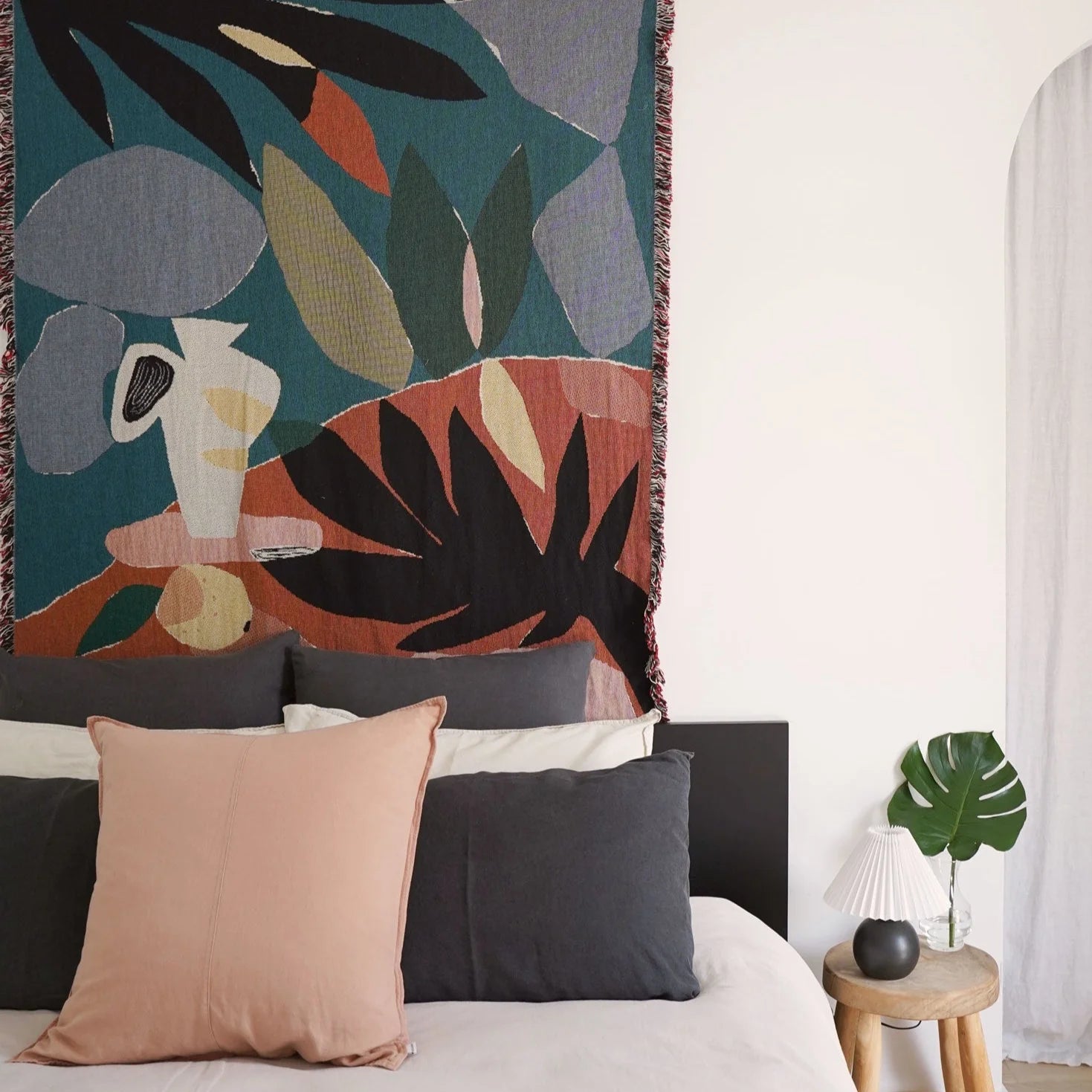 SLOW DOWN STUDIO - Barbosa Throw