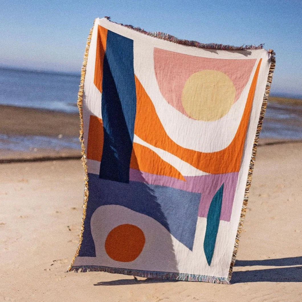 SLOW DOWN STUDIO - Essien Throw