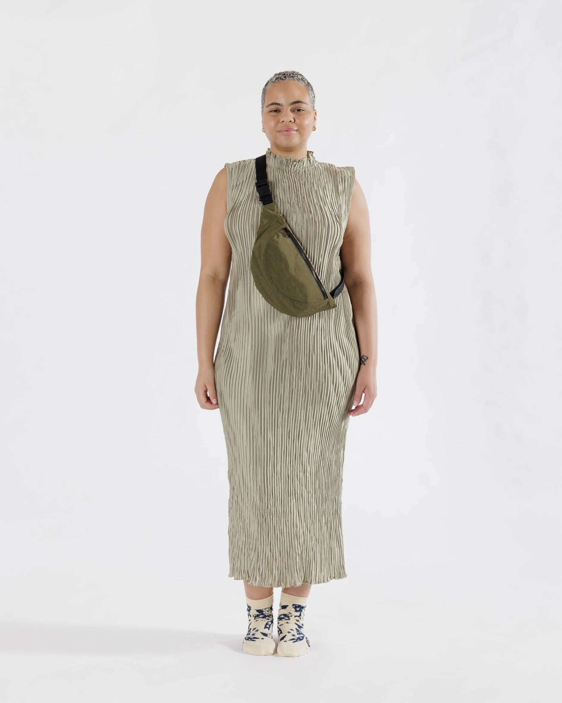 BAGGU Crescent Fanny Pack - Seaweed