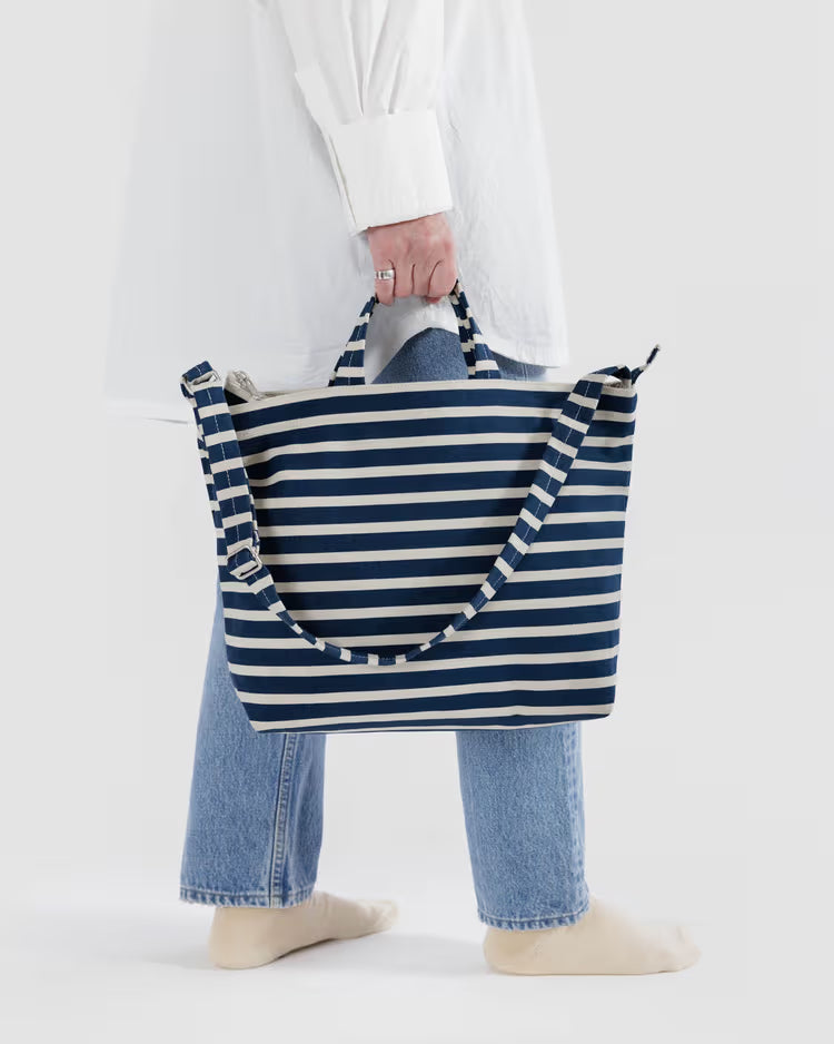 BAGGU - Horizontal Zip Duck Bag - Navy Stripe
