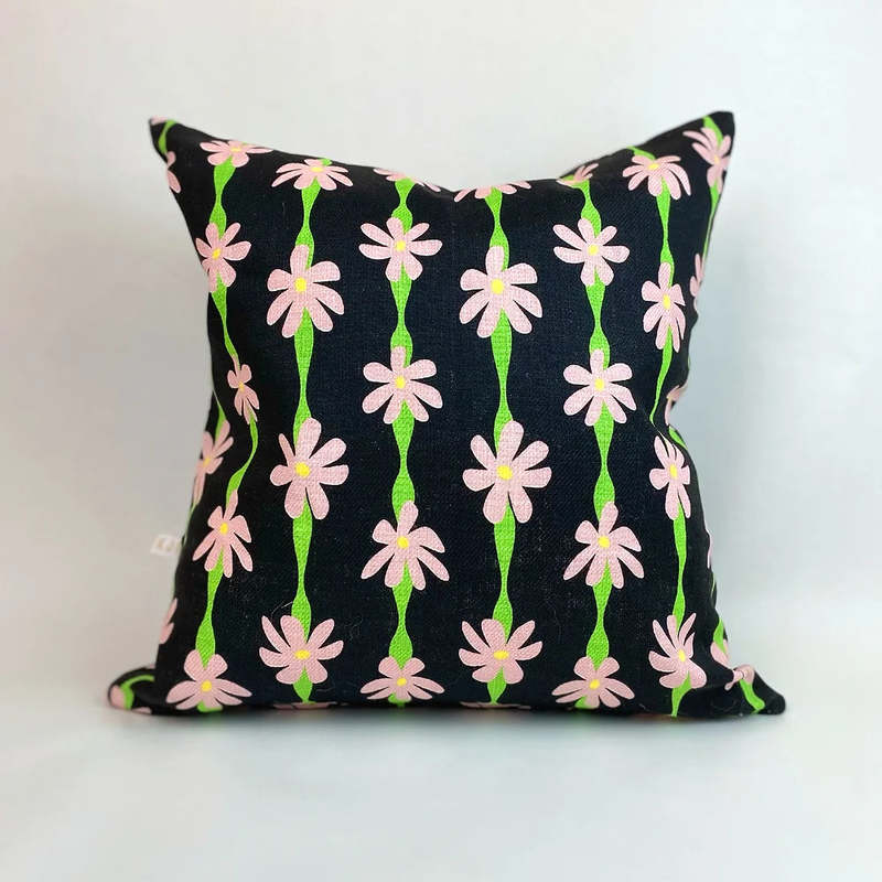 KJP STUDIO INES CUSHION - Black