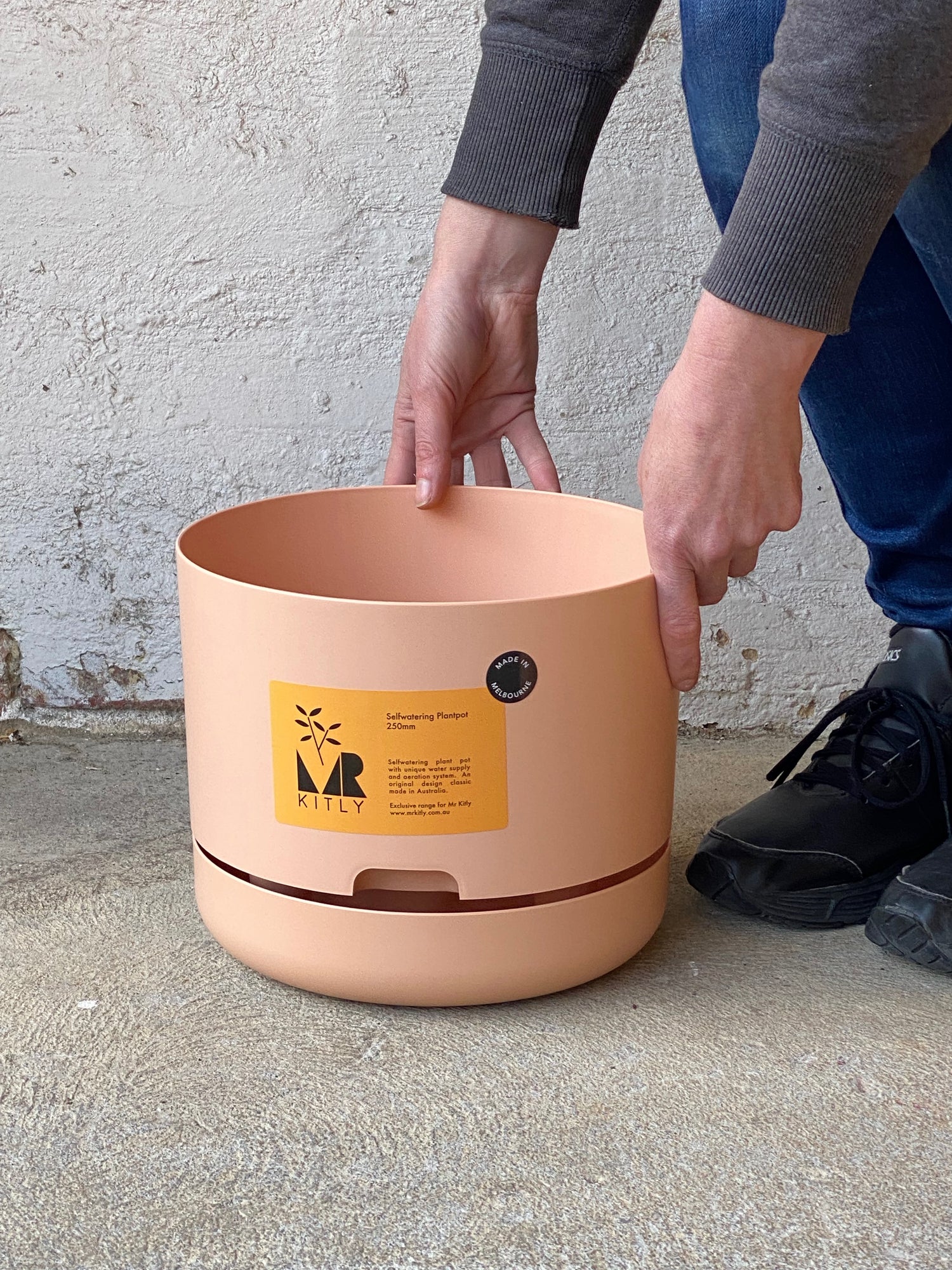 MR KITLY x Decor Selfwatering Plant Pot 250mm