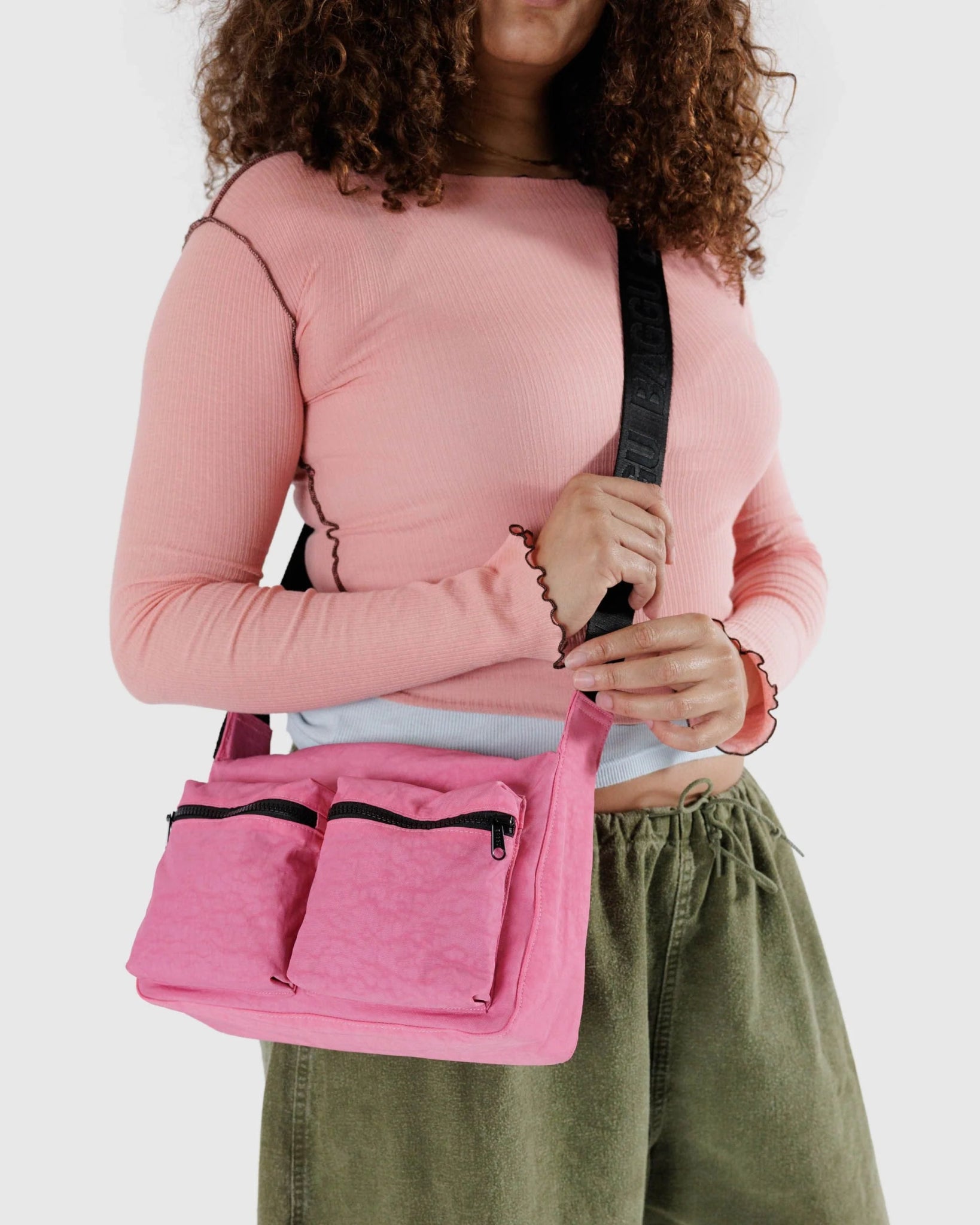 BAGGU Medium Cargo Crossbody - Azalea Pink