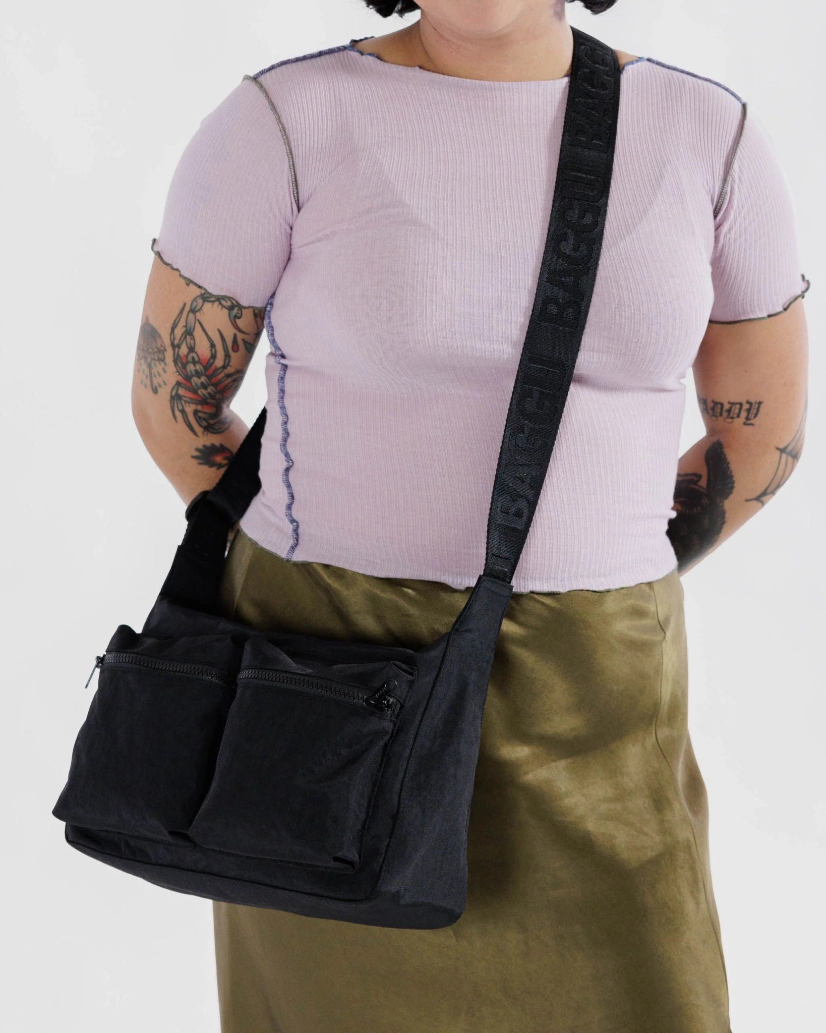 BAGGU Medium Cargo Crossbody - Black