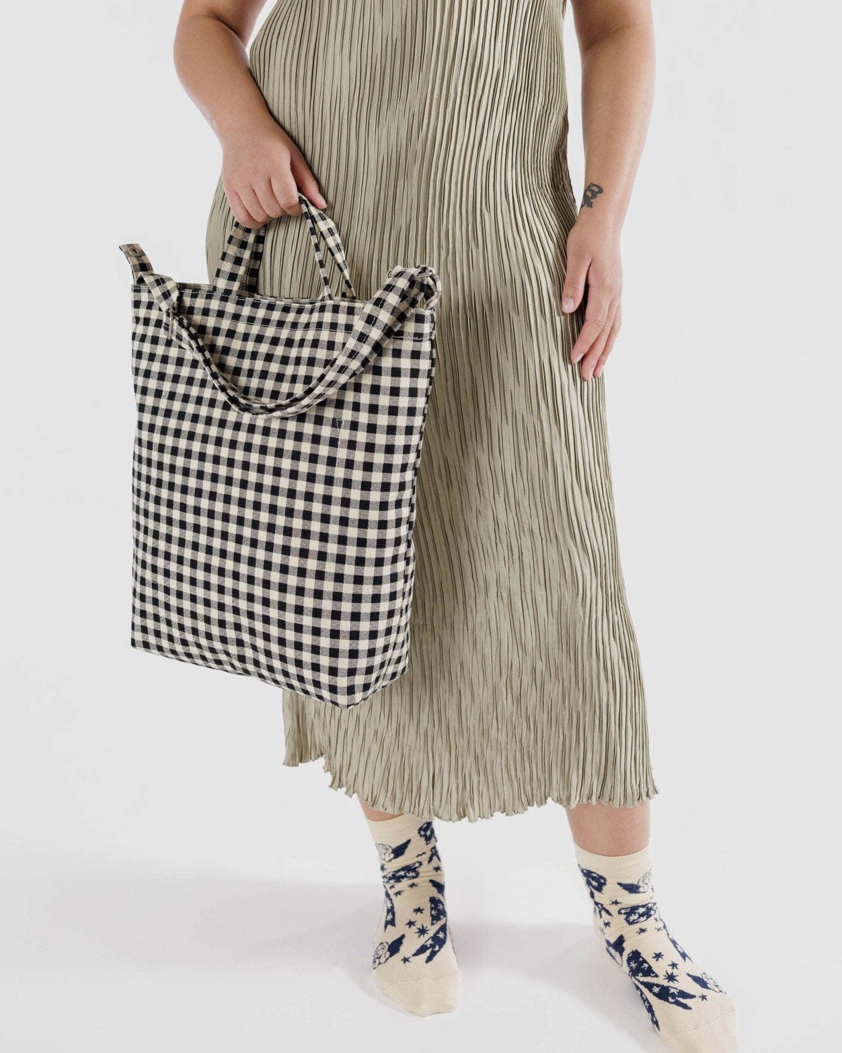 BAGGU | Zip Duck Bag  Black and White Gingham