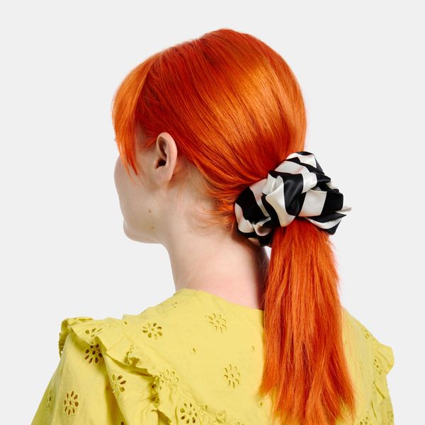 CHUNKS Silk Scrunchie in Large Stripes