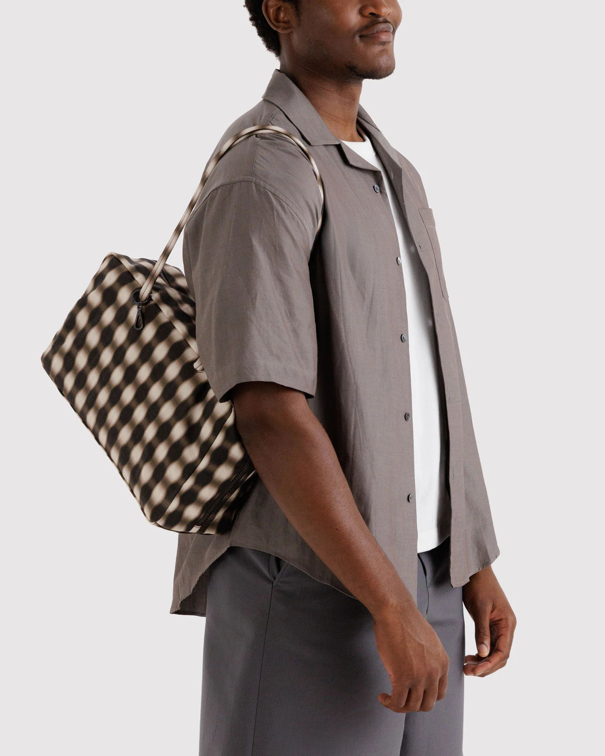 BAGGU - Medium Nylon Bowler Bag - Blurred Gingham Brown