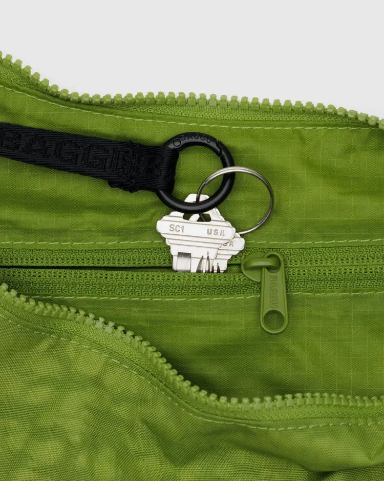 BAGGU | Medium Nylon Crescent - Green Juice