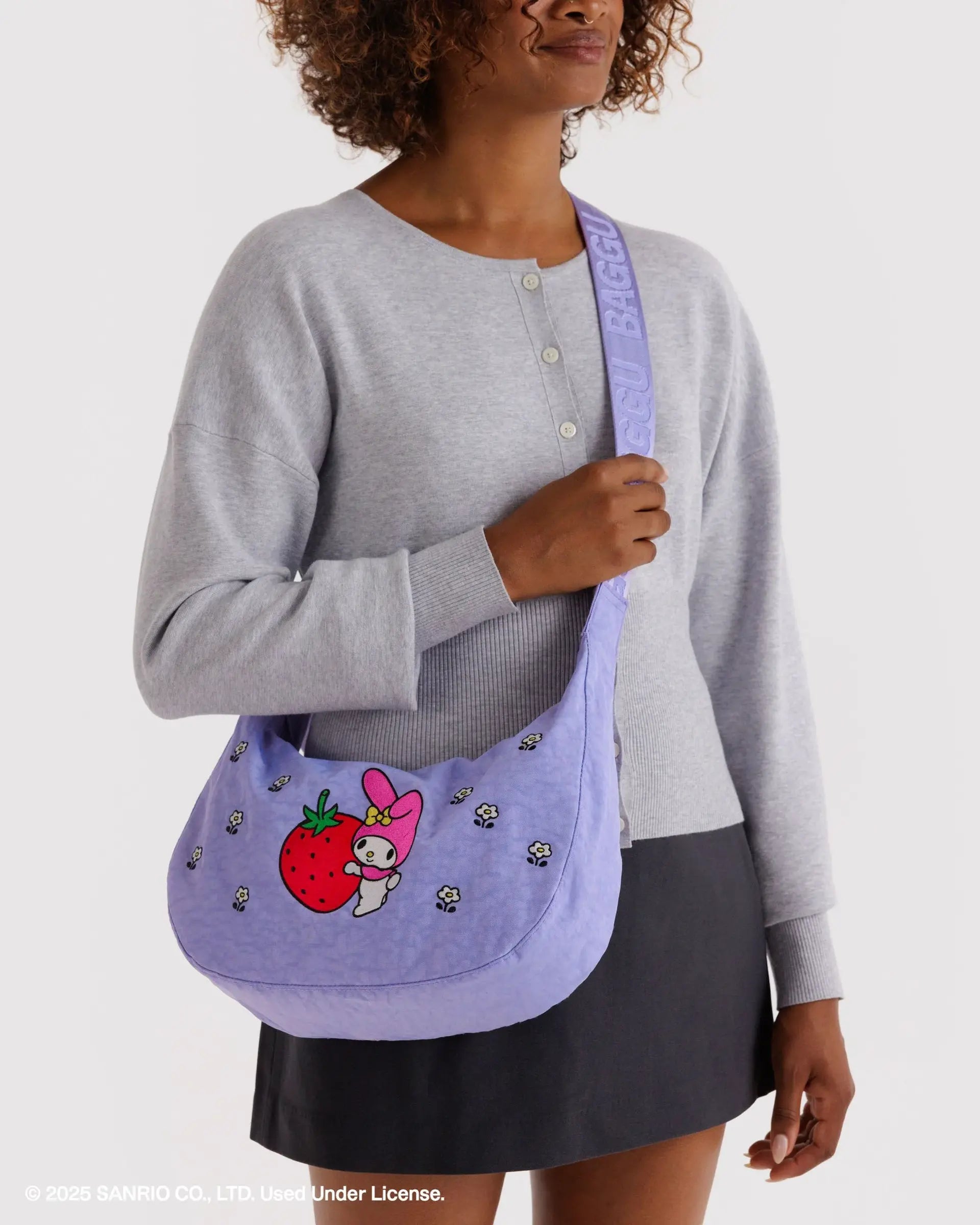 BAGGU - Medium Nylon Crescent Bag - Embroidered My Melody Strawberry