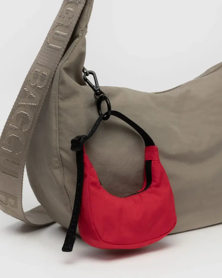 BAGGU - Crescent Bag Charm - Candy Apple